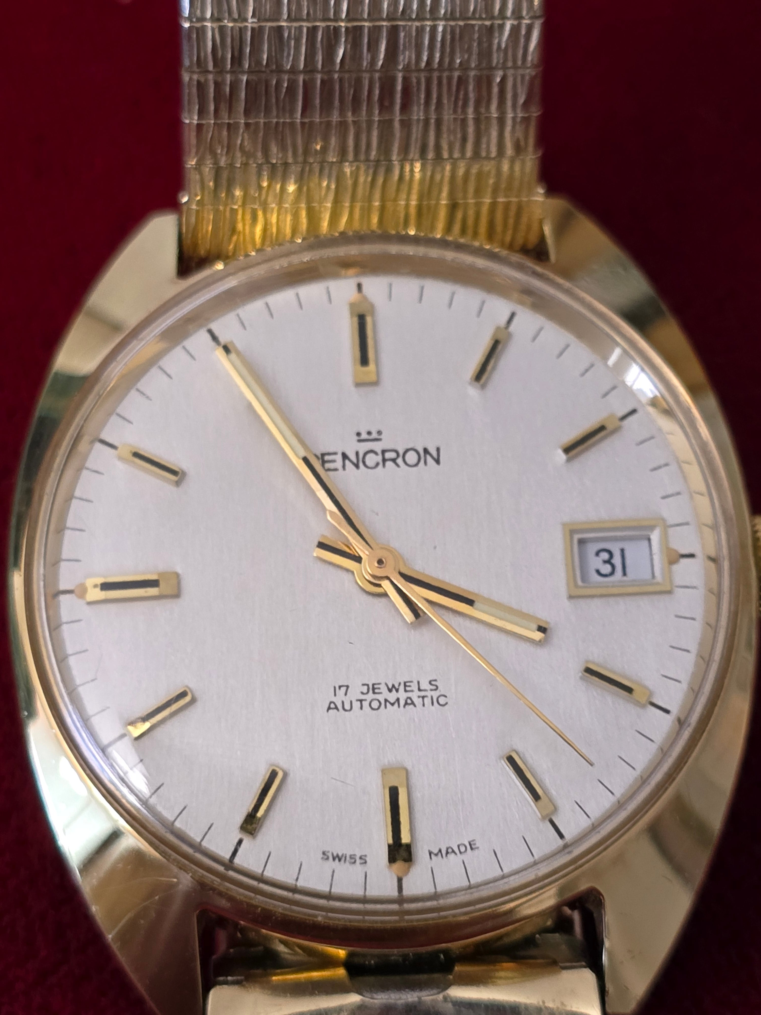 Vintage Swiss Automatic Gold Watch – Classic Luxury Style