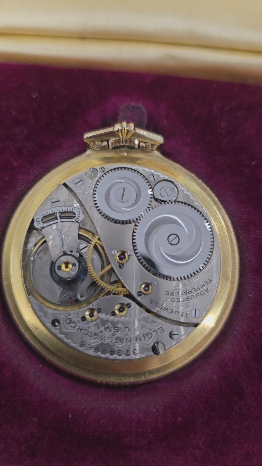 Vintage Elgin Pocket Watch 10K Gold Filled w/ Original Box – Runs Great – Classic American Timepiece – 45mm