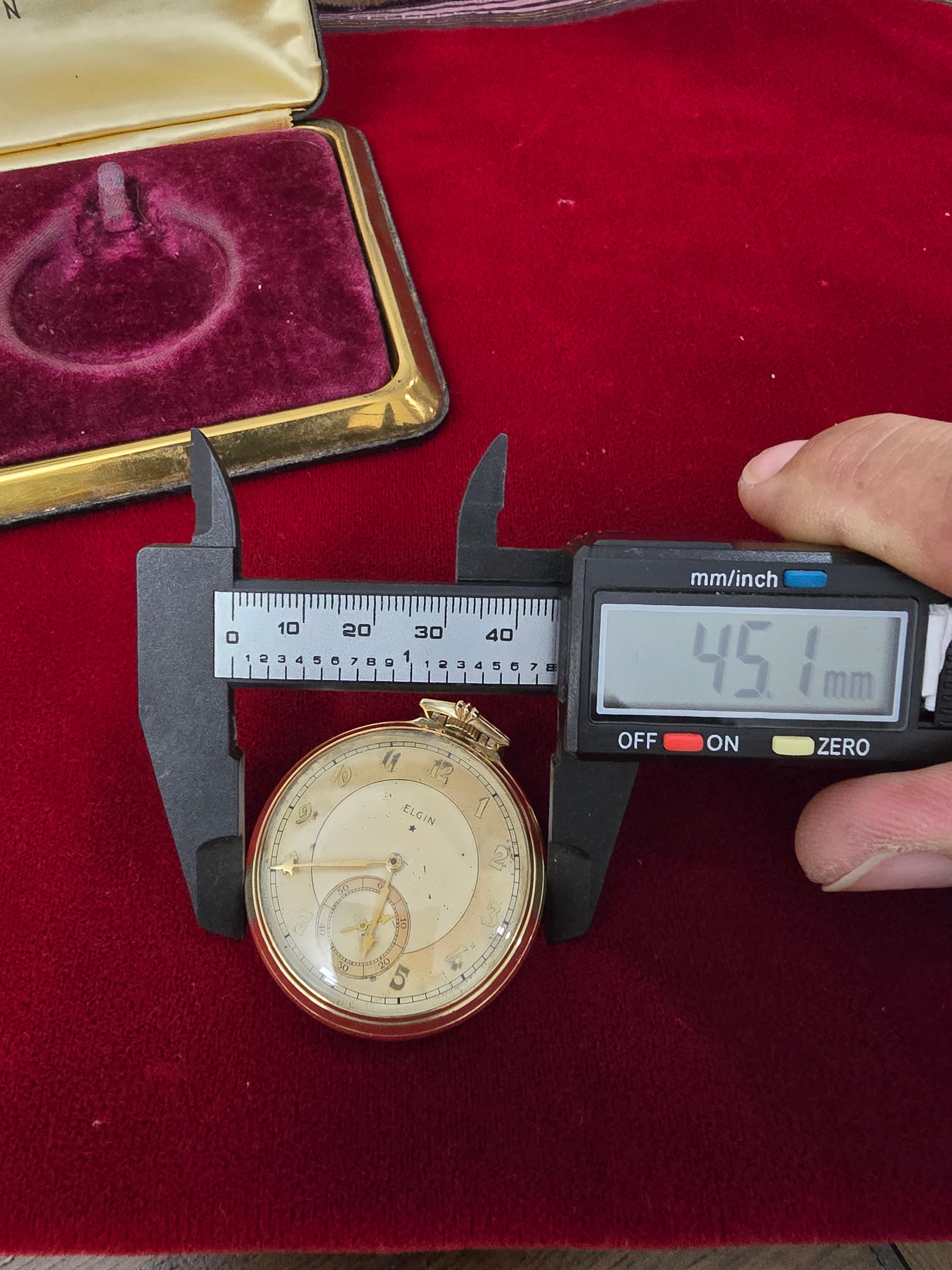 Vintage Elgin Pocket Watch 10K Gold Filled w/ Original Box – Runs Great – Classic American Timepiece – 45mm